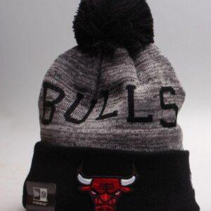 Bonnet en tricot noir et gris Bulls 2018 20331