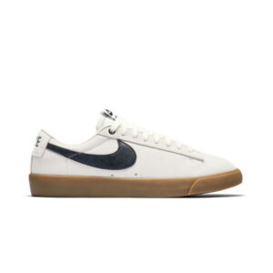 Nike SB Blazer Low GT Ivoire Noir Gomme 704939 109