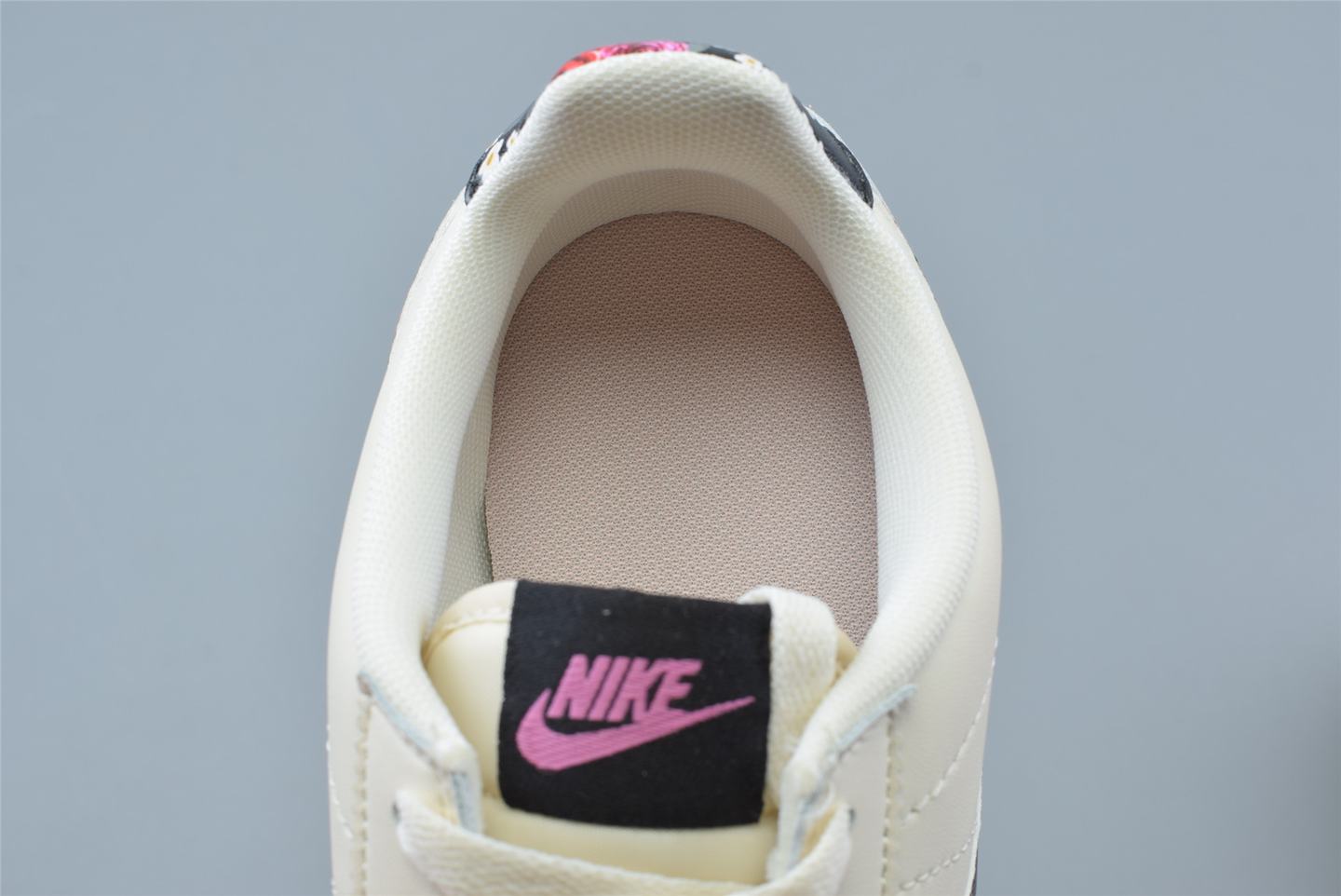 Nike Cortez Basic Vintage Floral GS Baskets Ivoire Pâle BQ5297 100