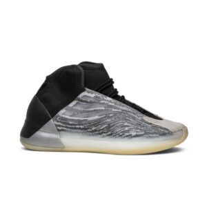 Baskets adidas Yeezy QNTM Quantum (modèle lifestyle) rose Q46473