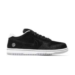 Baskets Medicom Toy x Nike Dunk Low SB BE@RBRICK CZ5127 001