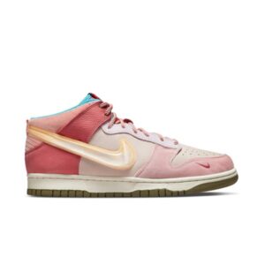 Baskets Social Status x Nike Dunk Mid Free Lunch Strawberry Milk Rose pâle clair/Lait de coco/Pink Glaze DJ1173 600