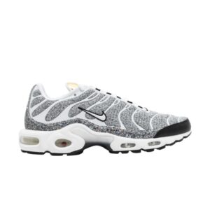 Baskets Wmns Nike Air Max Plus SE Blanc Noir 862201 100