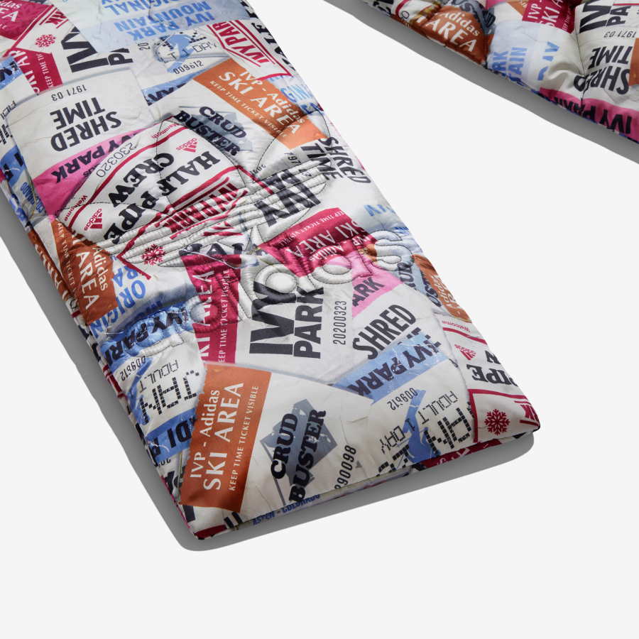 adidas Ivy Park Ski Tag Allover Print Écharpe rembourrée Multicolore Multicolore 317723