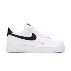 Baskets Wmns Nike Air Force 1 '07 Essential Blanc Noir CZ0270 102