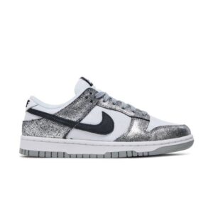 Wmns Nike Dunk Low Shimmer Baskets Métallique Argent/Off Noir/Blanc DO5882 001