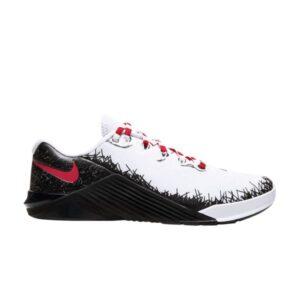 Baskets Wmns Nike Metcon 5 AMP Blanc Noir CD4950 160
