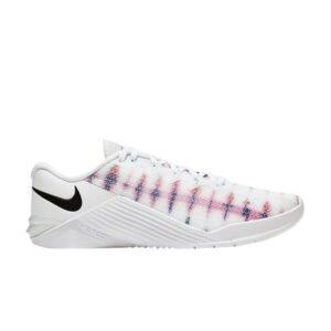 Baskets Wmns Nike Metcon 5 AMP Blanc Dye Crème AT3149 101