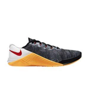 Baskets Wmns Nike Metcon 5 Noir Laser Orange Rouge AO2982 081