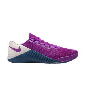 Baskets Wmns Nike Metcon 5 Vivid Violet Noir AO2982 546