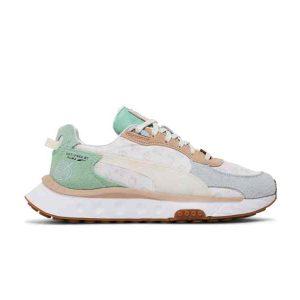 Animal Crossing x Puma Wild Rider New Horizons Baskets Noir 382961 01