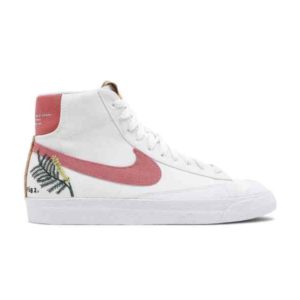 Baskets Wmns Nike Blazer Mid '77 Catechu DC9265 101