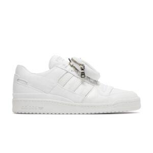 Prada x adidas Forum Low Baskets blanches Crème GY7042