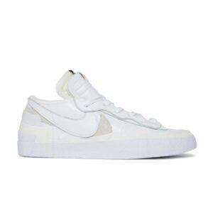Sacai x Nike Blazer Low Blanc Brevet DM6443 100