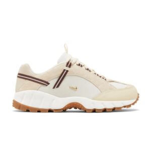 Jacquemus x Wmns Nike Air Humara LX baskets à voile DR0420 001