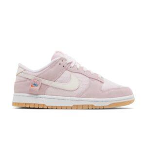 Baskets Wmns Nike Dunk Low Teddy Bear – Rose Doux Clair Noir DZ5318 640
