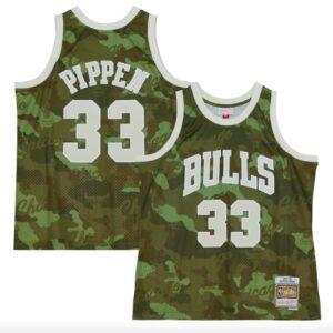 Maillot de basket-ball 1997-98 Chicago Bulls # 33 Scottie Pippen Mitchell & Ness Ghost Green Camo Jersey 582073