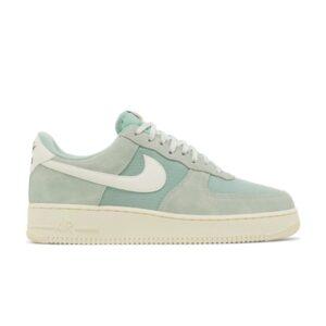 Nike Air Force 1 '07 LV8 Certifié Frais Émail Vert DO9801 300