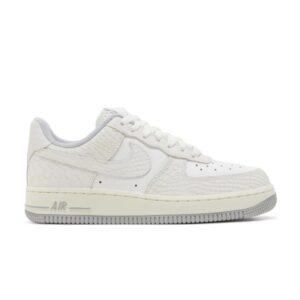 Baskets Wmns Nike Air Force 1 '07 Python Blanc DX2678 100