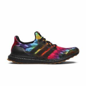 Baskets Nice Kicks x adidas UltraBoost Woodstock – Noir FU9164