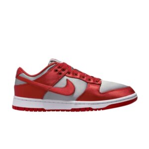 Baskets Wmns Nike Dunk Low Satin UNLV Blanc DX5931 001
