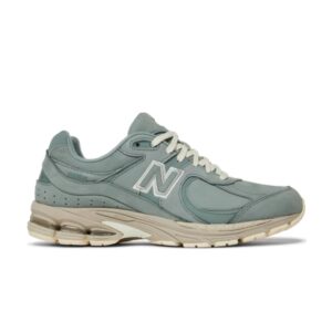 Kith x New Balance 2002R Baskets pistache M2002RK1