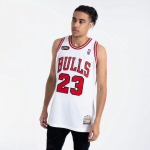 Maillot de basket-ball 1997-1998 Chicago Bulls Michael Jordan #23 Authentique Finals Hardwood Classic Blanc Jersey 692612