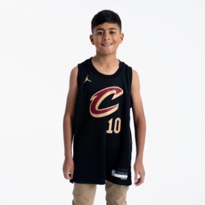Maillot de basket-ball 2022-2023 Cleveland Cavaliers Darius Garland #10 Youth NBA Swingman Statement Edition Maillot noir noir 692908