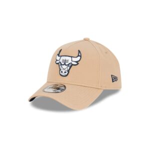 New Era Chicago Bulls Camel Ocean 9FORTY A-Frame NBA Snapback Chapeau Sable 697688