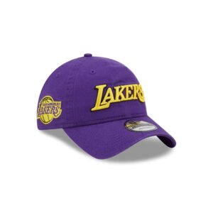 New Era Los Angeles Lakers 9TWENTY 2024 Statement Edition NBA Strapback Chapeau Violet 698301