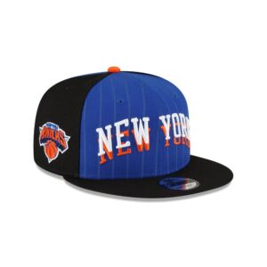 New Era New York Knicks 9FIFTY 2024 City Edition NBA Snapback Casquette Noir et bleu 698978