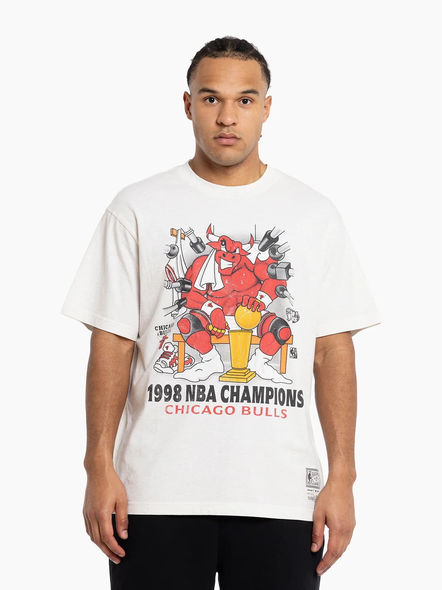 Mitchell & Ness Chicago Bulls Listen Up mascotte 1998 Vintage NBA T-Shirt blanc 703138