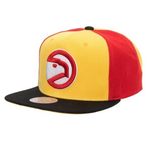 Mitchell & Ness On The Block Snapback HWC Atlanta Hawks Chapeau Jaune 729213