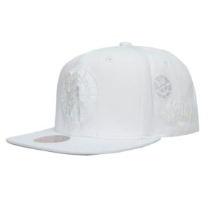 Mitchell & Ness UV Reactive Snapback HWC Boston Celtics Chapeau Blanc 732653