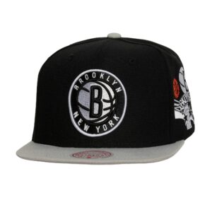 Mitchell & Ness Patch Overload Snapback Brooklyn Nets Chapeau Gris 737340