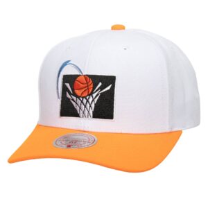 Mitchell & Ness Team 2 Tone 2.0 Pro Snapback HWC Cleveland Cavaliers Chapeau Blanc 741279