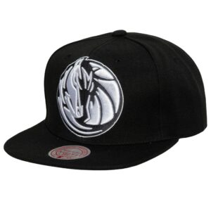 Mitchell & Ness XL BWG Snapback Dallas Mavericks Chapeau Noir 741512