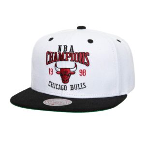 Casquette Mitchell & Ness Champ Series Snapback Chicago Bulls Noir/Blanc 746353
