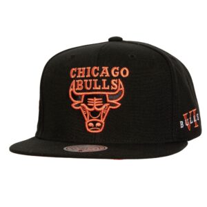 Casquette Mitchell & Ness Core VI Snapback Chicago Bulls Noir 746342