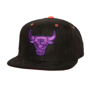 Mitchell & Ness Day 4 Snapback Chicago Bulls Puple Chapeau Noir 746371