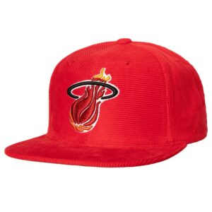 Mitchell & Ness All Directions Snapback HWC Miami Heat Chapeau Rouge 753536