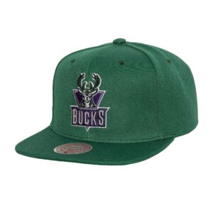 Mitchell & Ness Conference Patch Snapback HWC Milwaukee Bucks Chapeau Vert 755457