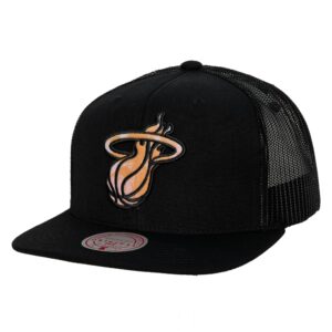 Mitchell & Ness x Nicky Jam Trucker Miami Heat Chapeau Noir 754161