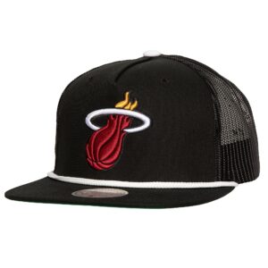 Mitchell & Ness Roper Trucker Miami Heat Chapeau Crème 754130