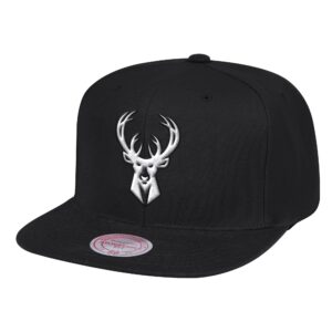 Mitchell & Ness XL BWG Snapback Milwaukee Bucks Chapeau Blanc 755474