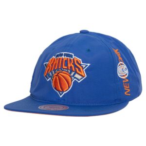 Casquette de baseball Mitchell & Ness Nylon Szn Deadstock Snapback New York Knicks Blanc 765786