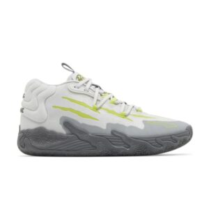 Baskets Puma MB.03 Chino Hills 379235 01