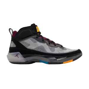 Baskets Air Jordan 37 'Bordeaux' Noir/Bordeaux/Brouillard de minuit/Or Midas DD6958 001