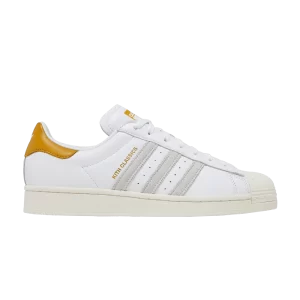 adidas Kith x Superstar 'Classics Program - Mango' Baskets Blanc chaussures/Blanc couleur IE4798