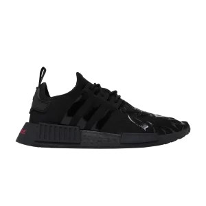 Baskets adidas Star Wars x Nanzuka x NMD_R1 'Darth Vader' Couleur noire/Couleur noire/Rose vif IE6000